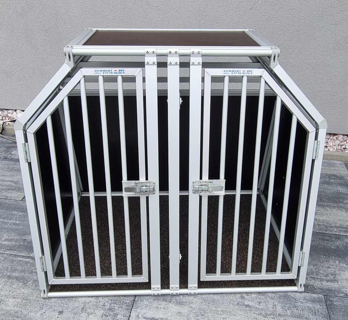 Hliníkový auto box pro 1 nebo 2psy