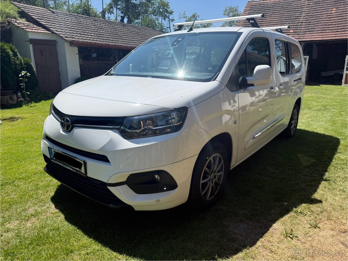 Toyota proace city verso 7 místné. Nájezd 57300km