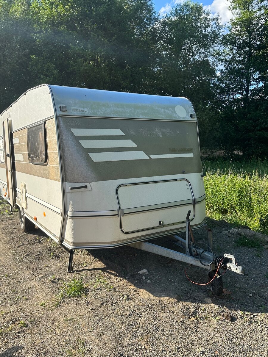 Obytný Karavan Eriba- NOVA 531