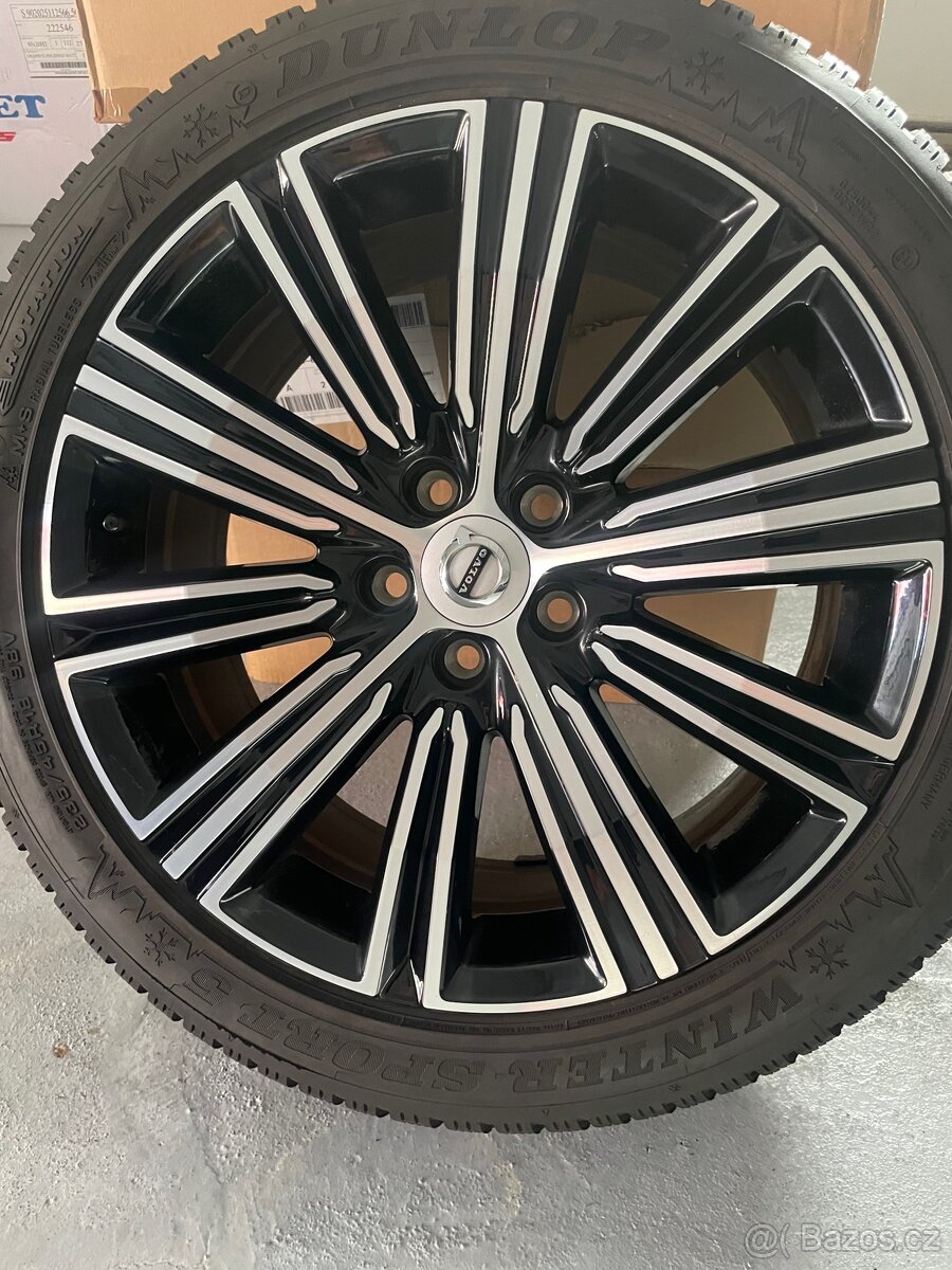 Original zimni Volvo V60 S60 r18 Dunlop 235/45/18 99% dot23