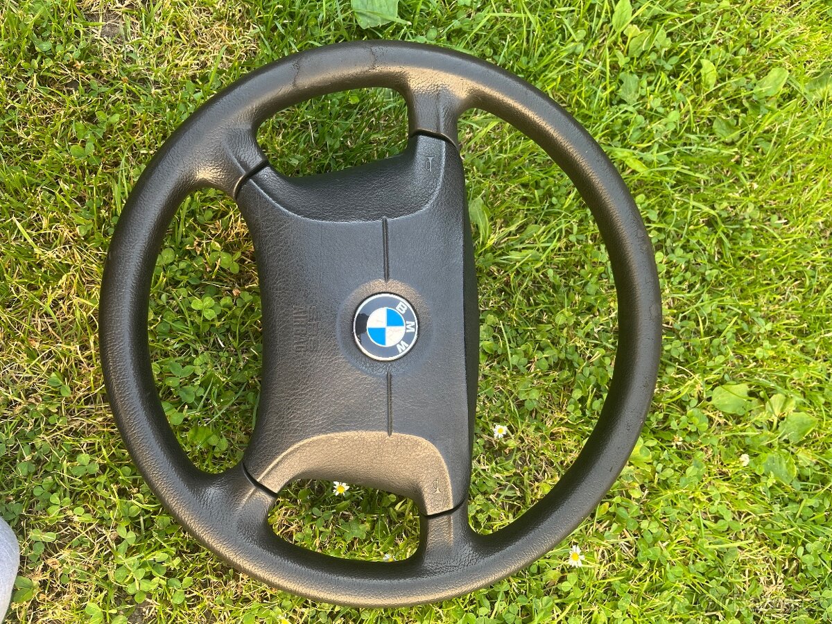 Volant bmw e36