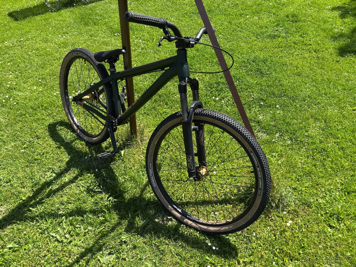 Prodám dirtové kolo NS Bikes