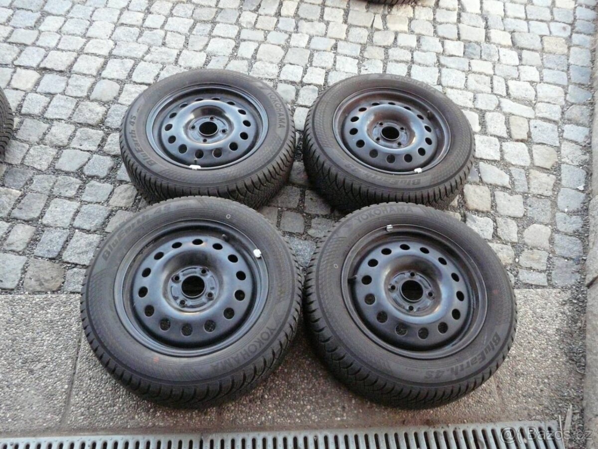 ZIMNÍ PNEU + DISKY FORD 15" 195/60R15