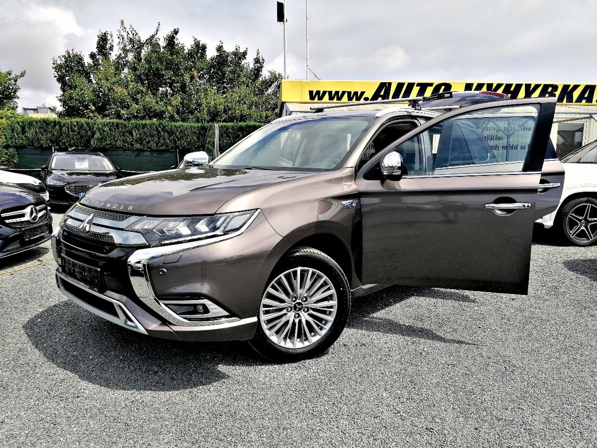 Mitsubishi Outlander 2.4 PHEV,4WD,LED,Kamera,Tažné