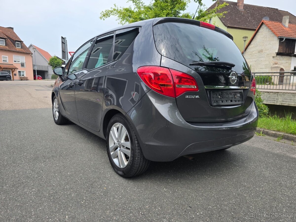 OPEL MERIVA 1.4 MPI 74kW, r.v.2011, najeto 204000 km