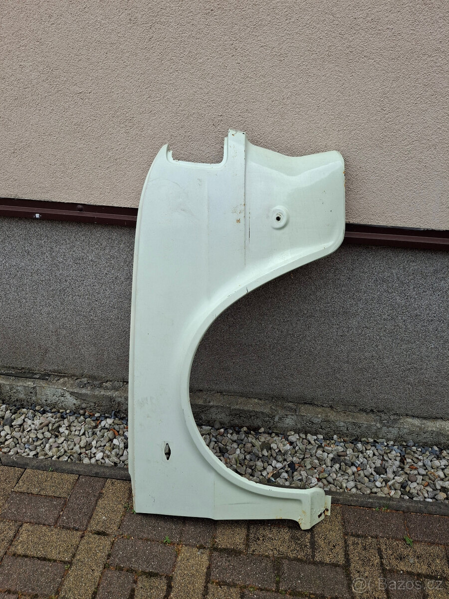 ŠKODA 120 - BLATNÍKY