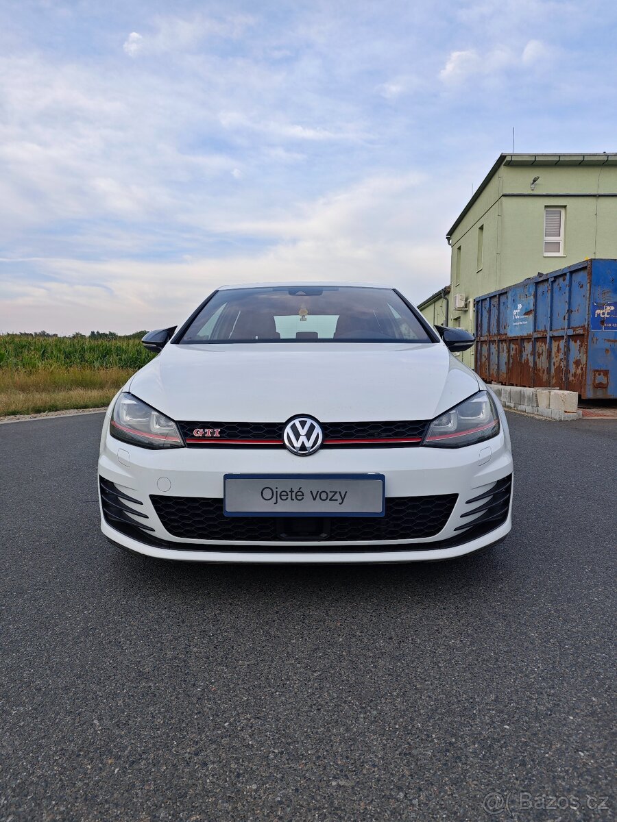 GOLF 8 GTI performance