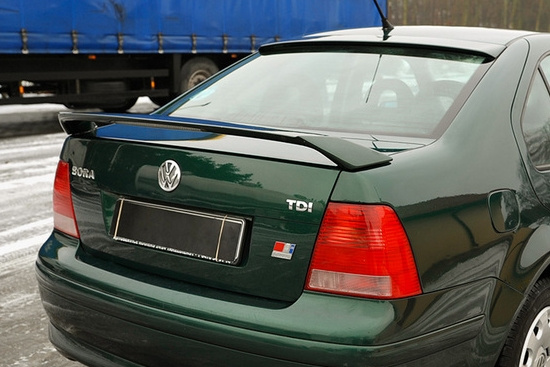 VW Bora sedan spoiler (křídlo) KOUPÍM