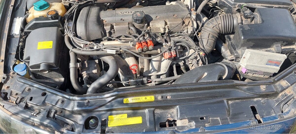 Volvo S60 2.4i 125kW LPG – pojízdné, bez STK