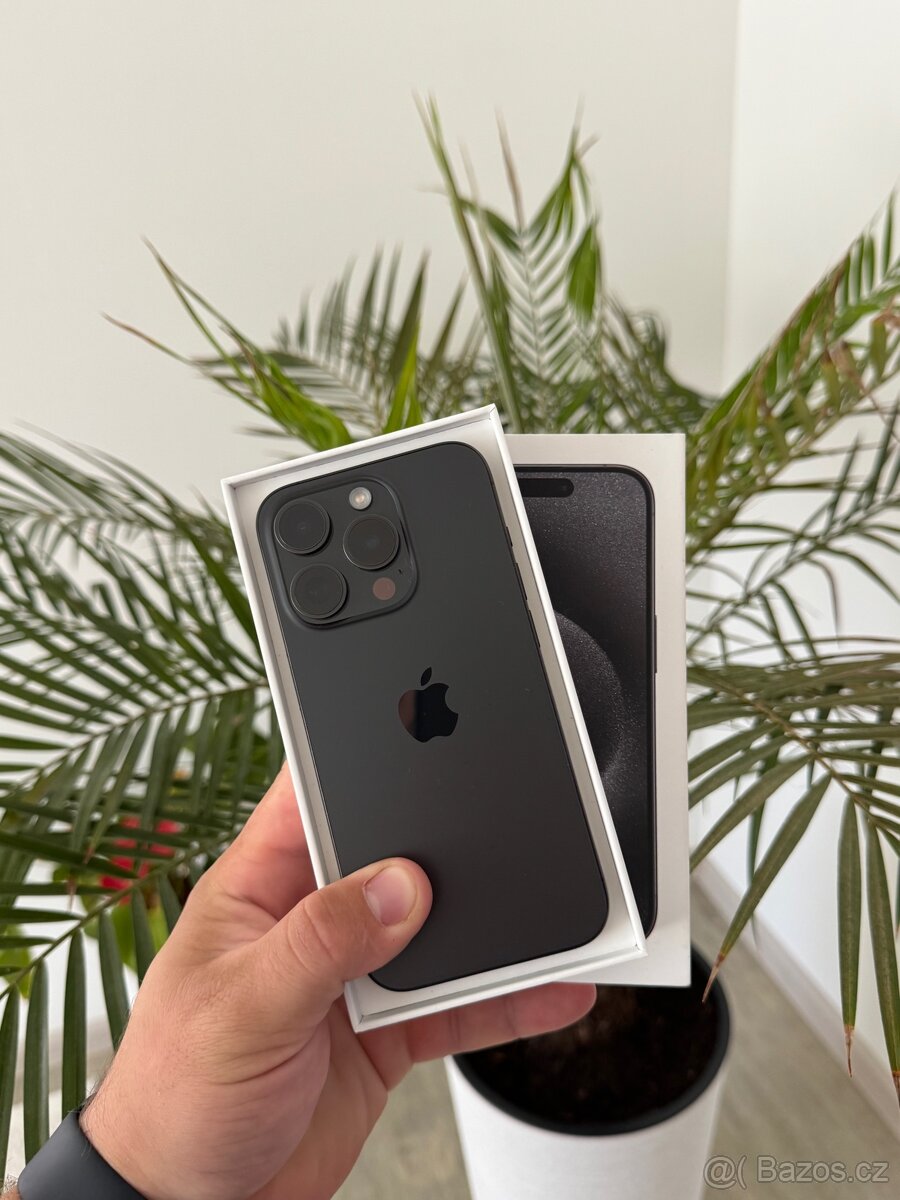iPhone 15 Pro 256GB Black Titanium 88% Krásný stav