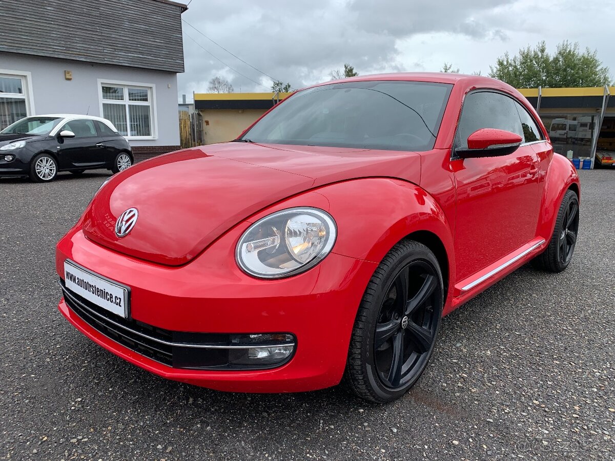VW BEETLE 1,2TSI - PŮVOD ČR - MÁLO KM - CEBIA -