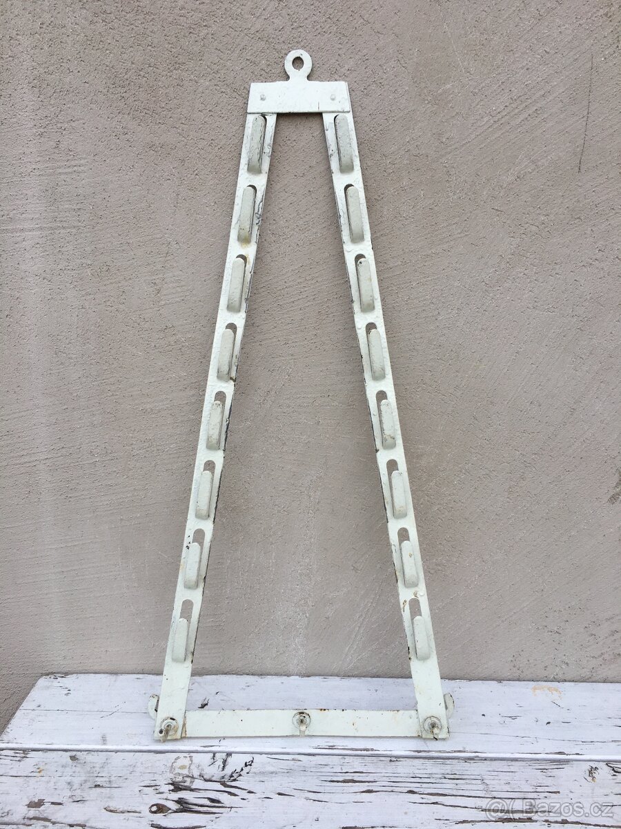 Držák na pokličky