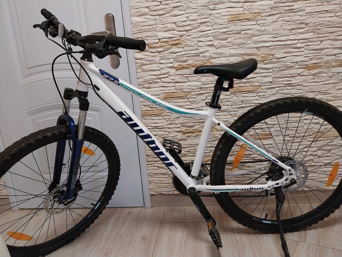 Kolo Author zánovní vel: M- L . kol 27,5