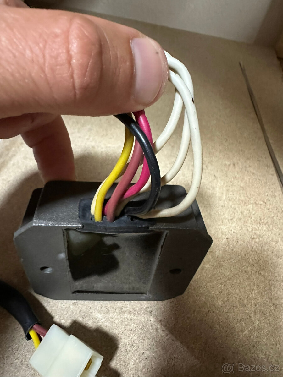 Regulátor dobíjení Yamaha XV 1100 Virago XV 750 Virago