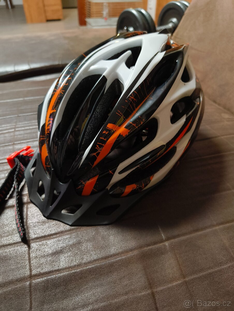 Dětská přilba na kolo