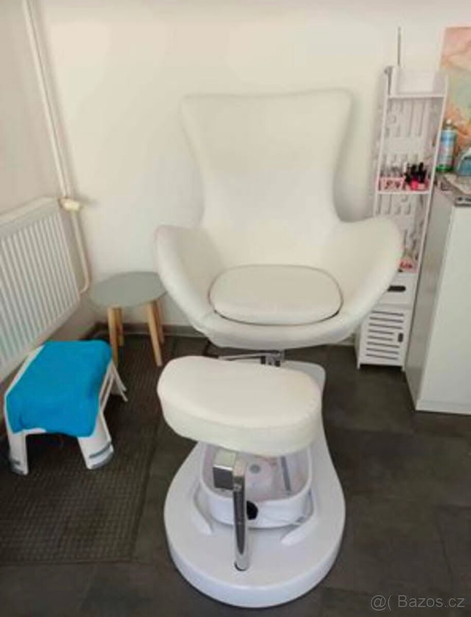 Pedikérské křeslo