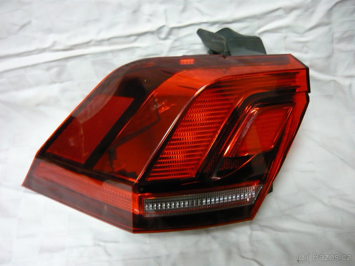 VW Tiguán - levá zadní světlo