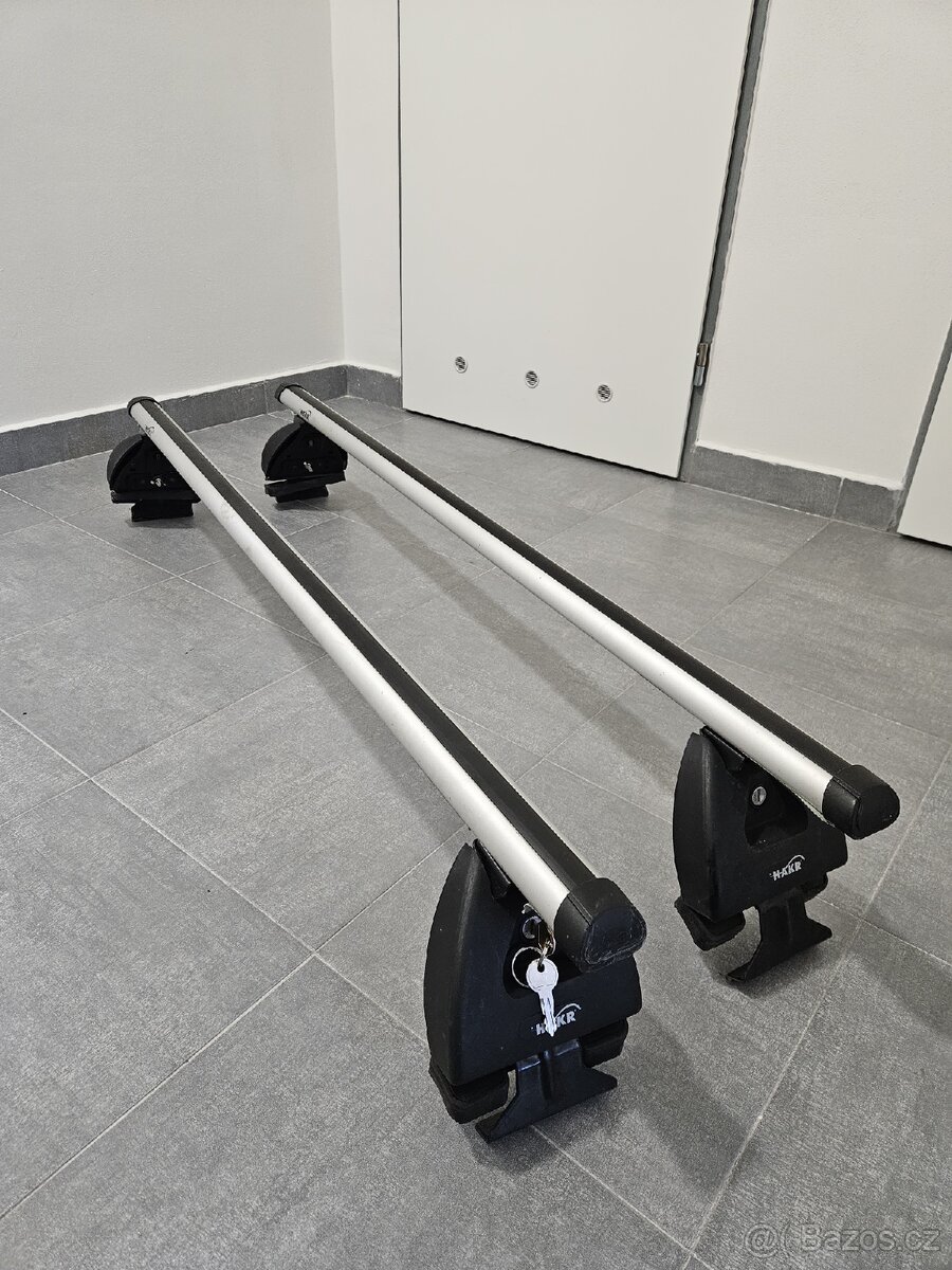 Hakr střešní nosiče