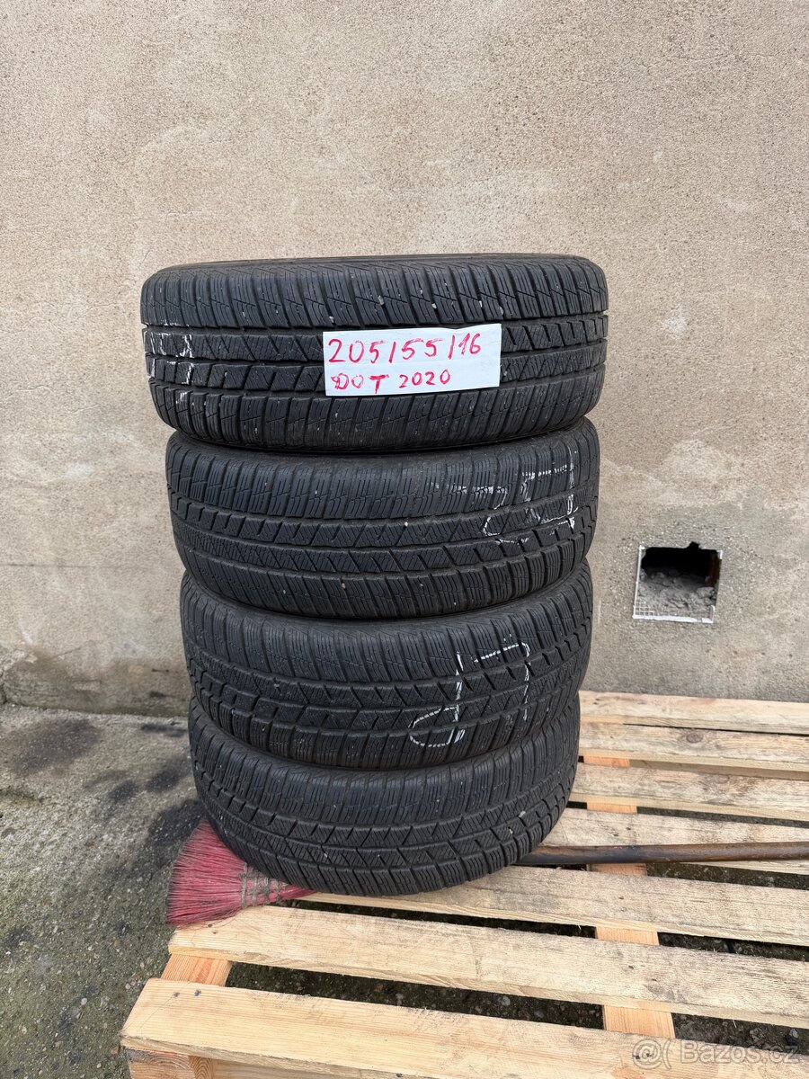 Prodám zimní pneumatiku