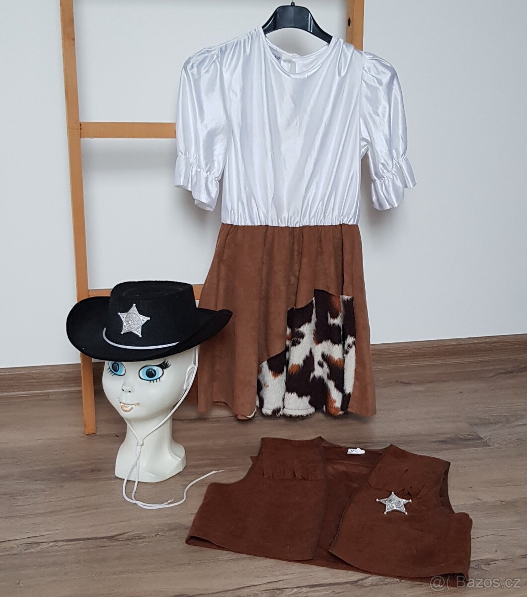 Šerifka Kunterbunt. Vel.140.