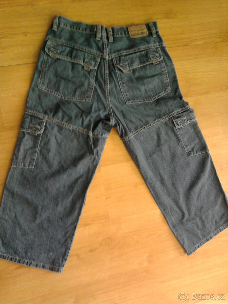Diesel  7/8 džíny, vel. 32 , pas 85 cm, 1 x na sobě