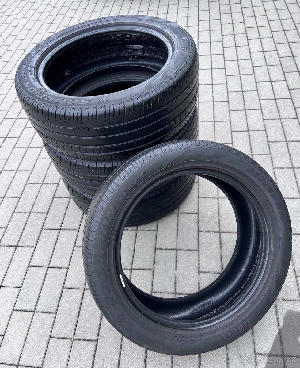 235/50 R19 - 4x letní Pirelli