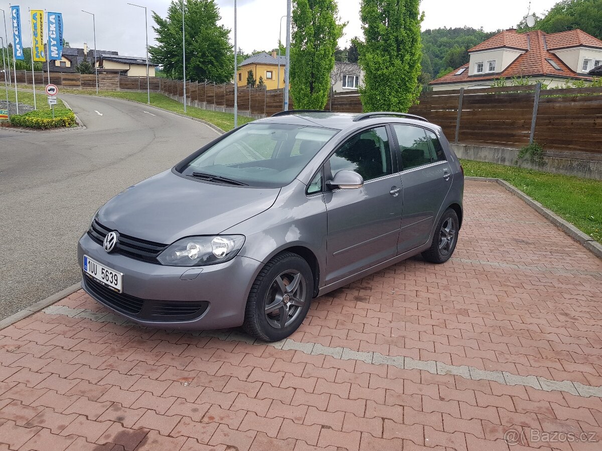 Volkswagen golf V plus facelift 1.6mpi 75kw rok 2009
