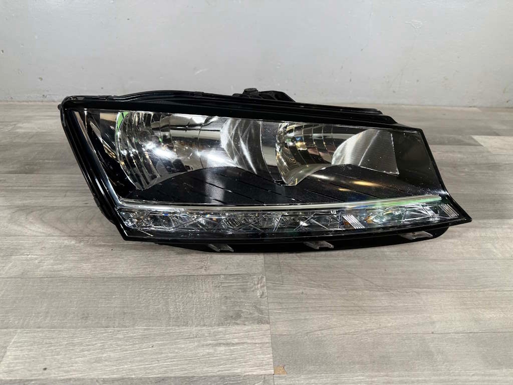 ŠKODA FABIA 3 LIFT - 18-21 - světlo PP 6V1941016D