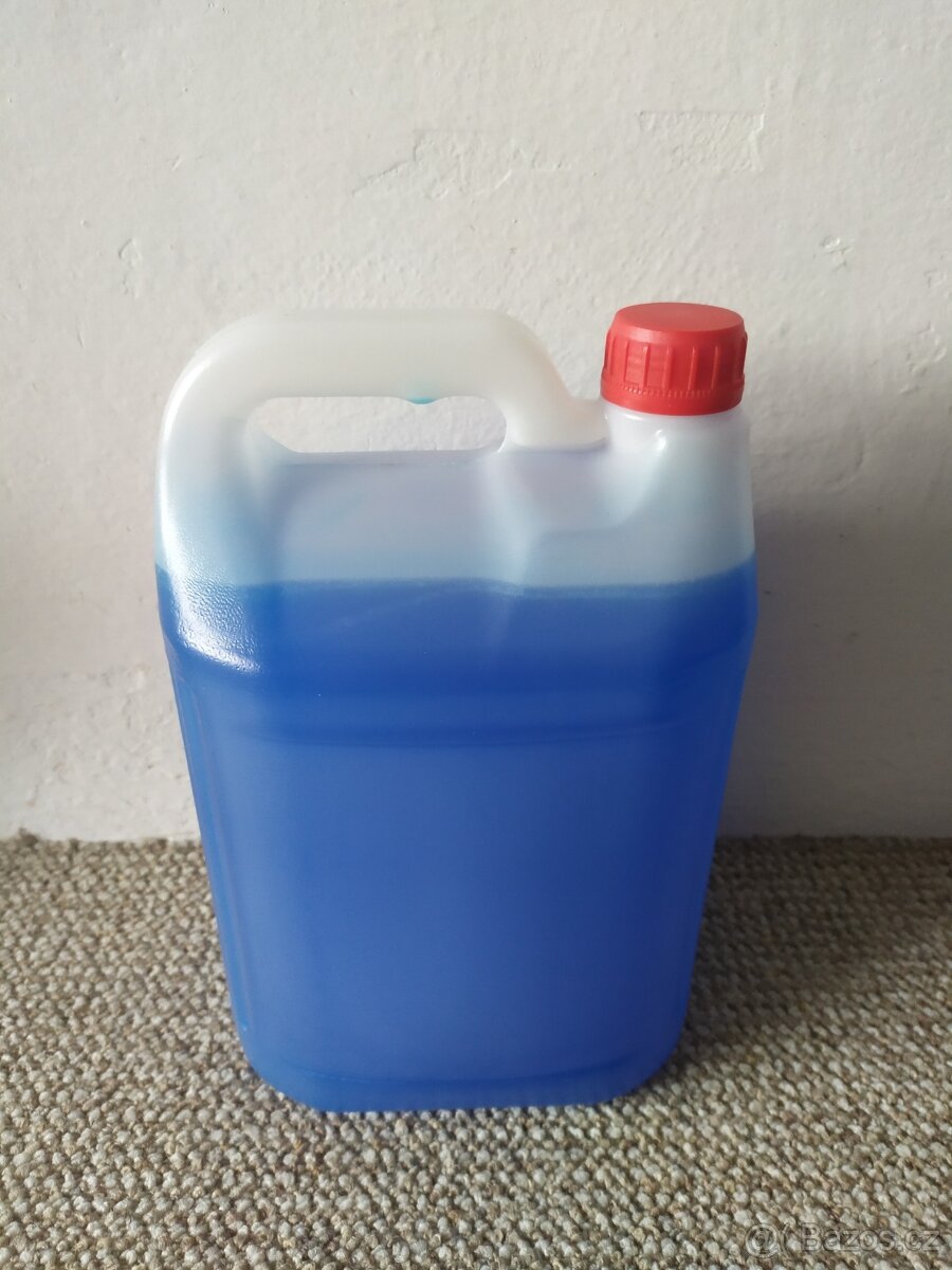 Německý univerzalni prací gel