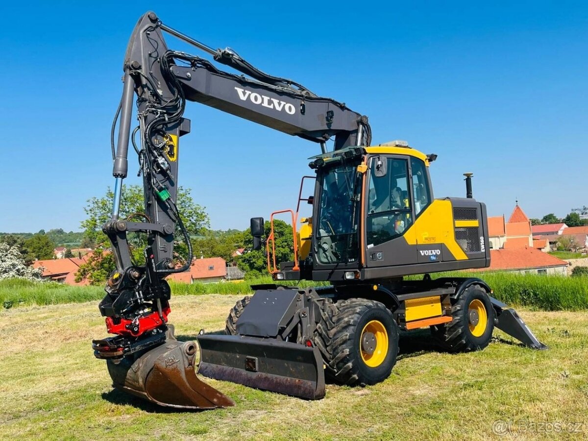 Kolové rypadlo Volvo EW160E (Možnost leasingu)
