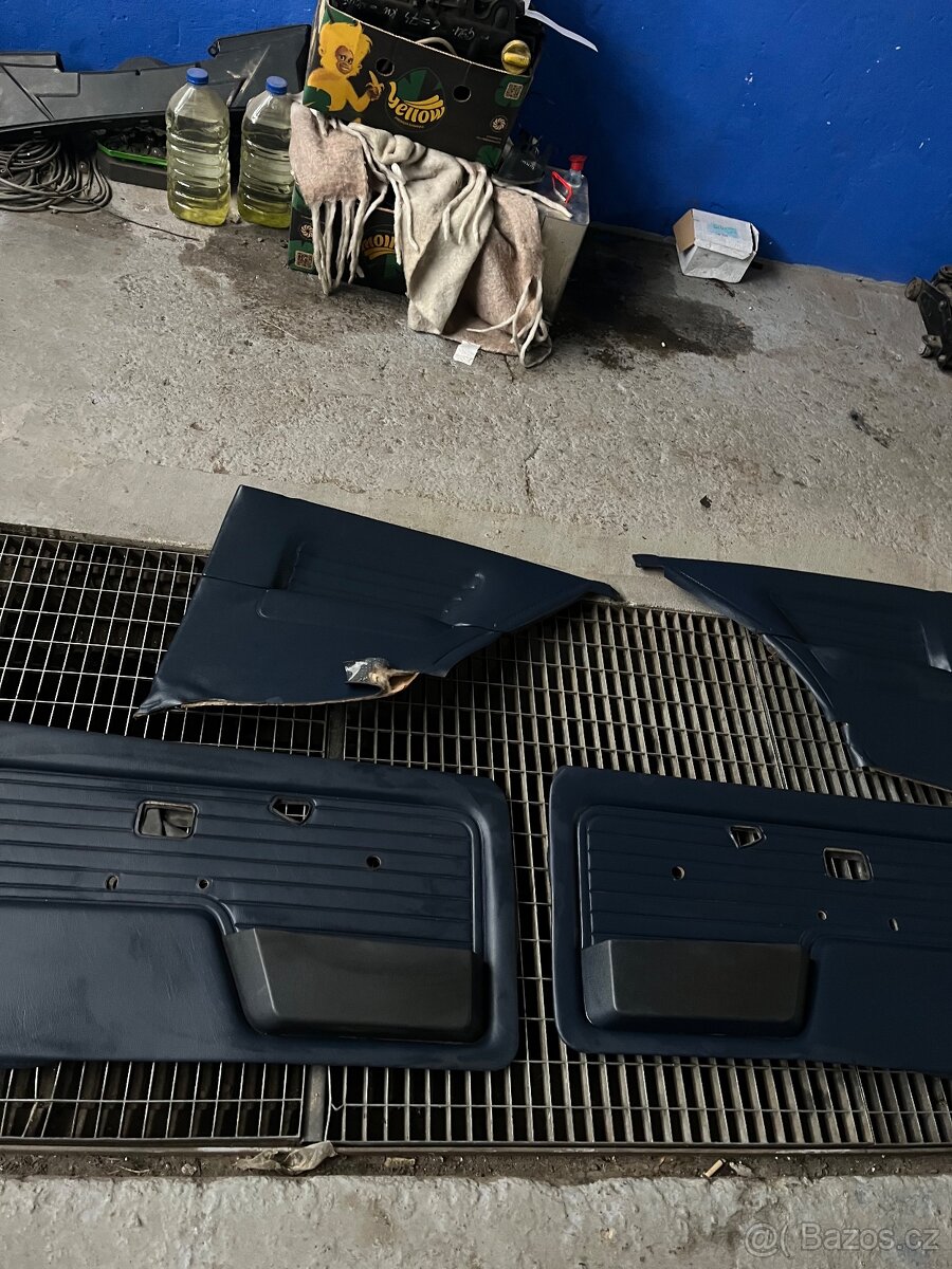Tapce dveri BMW E30 coupe
