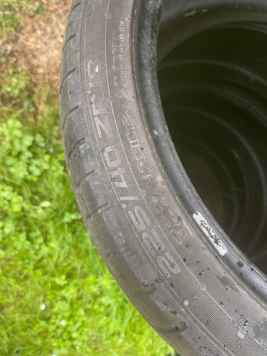 225/40 r18 letni