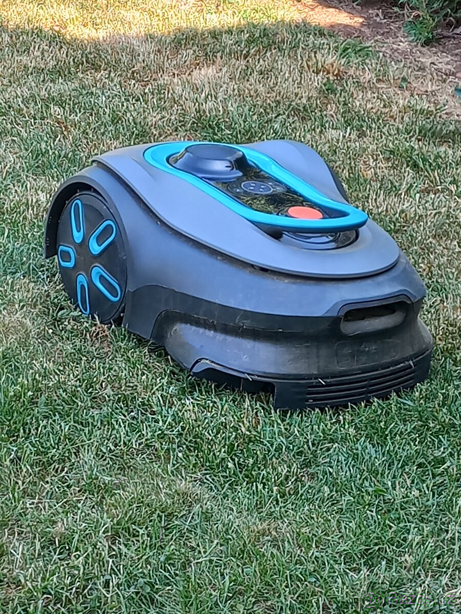 Robotická sekačka Gardena Sileno Free