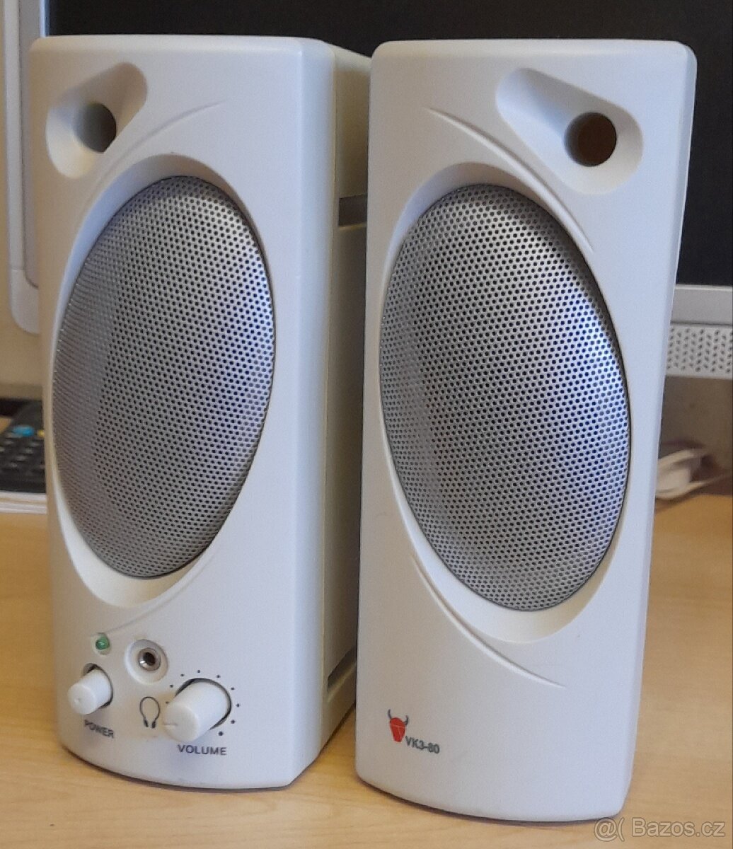 (32) STEREO REPRODUKTORY NEJEN K POČÍTAČI SE ZESILOVAČEM mo