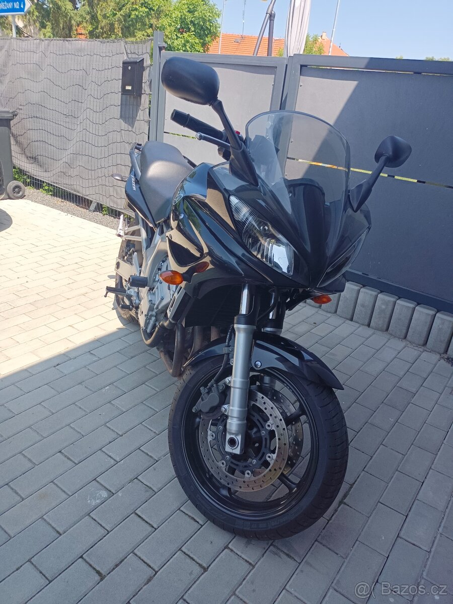 Yamaha Fazer 600 Fz6.