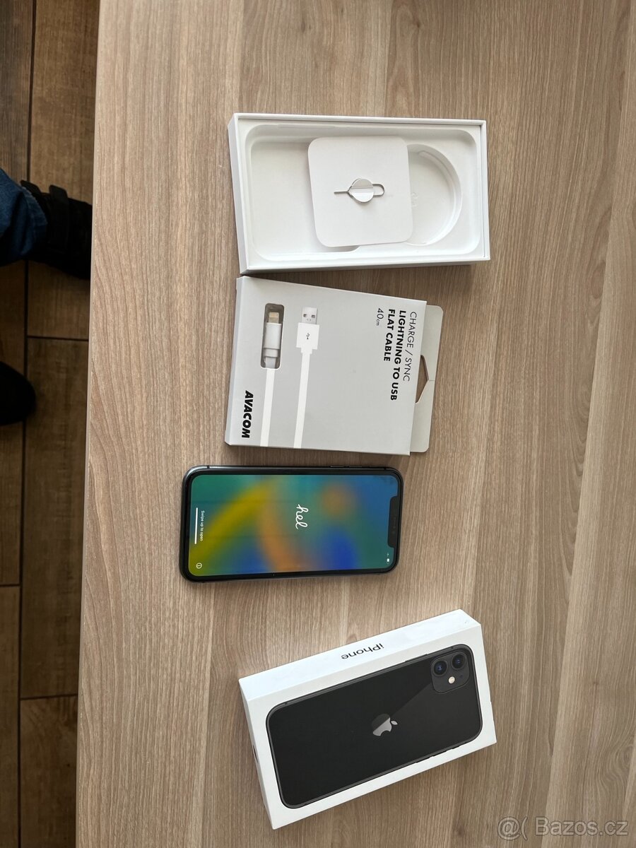 Iphone 11 64gb černý