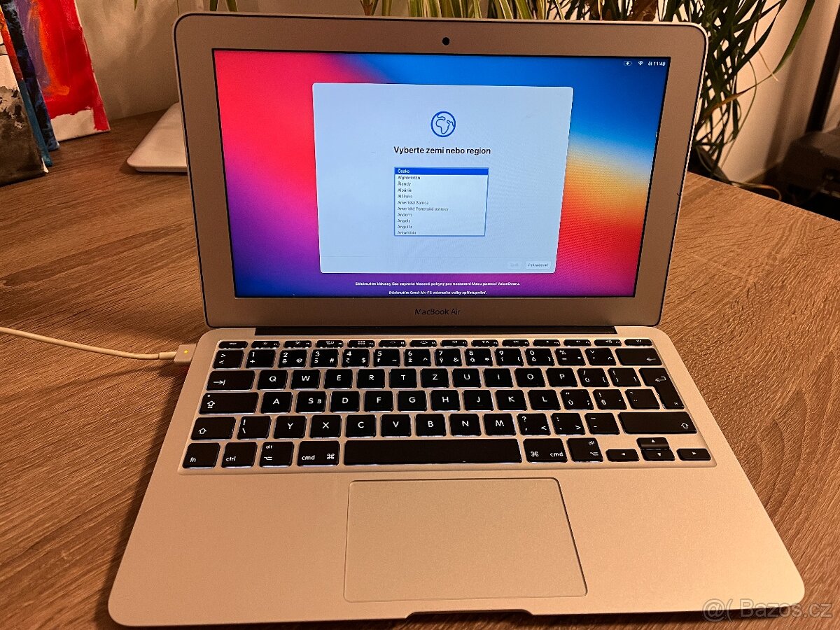 Apple MacBook Air 11" Early 2014
