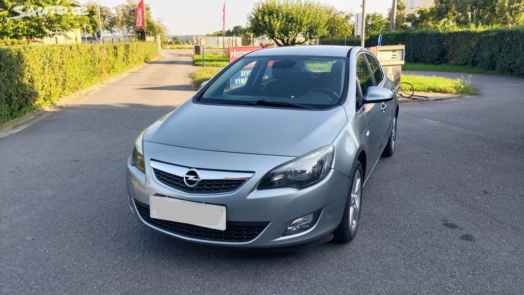 Opel Astra J 1,4i 103kw - náhradní díly