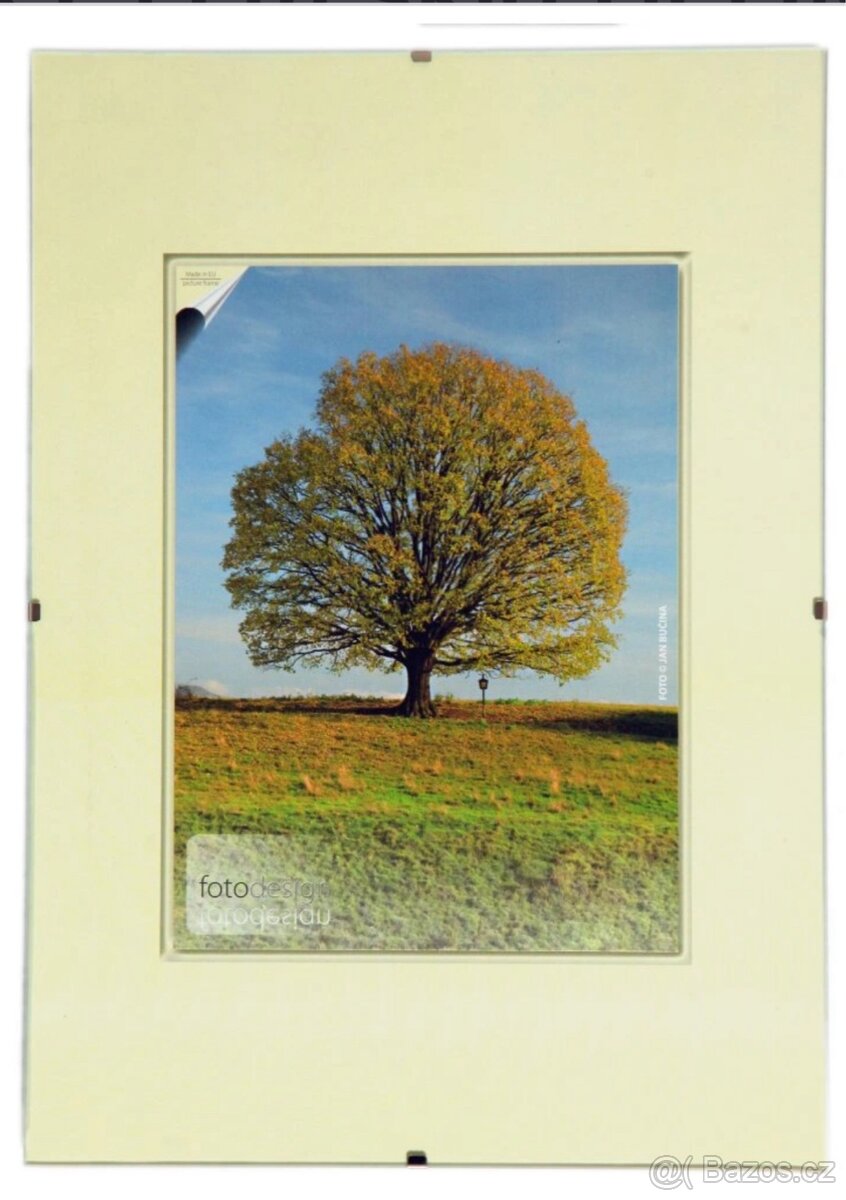 Fotorámeček 24 x 30 cm (antireflexní sklo)