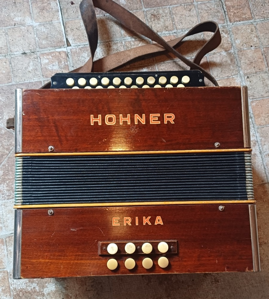 Harmonika historická Heligonka Hohner Erika