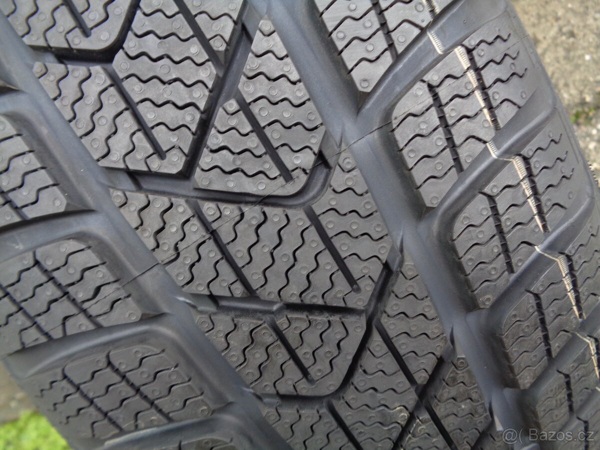 nové 205 60 16 Pirelli 205/60/16 zimní