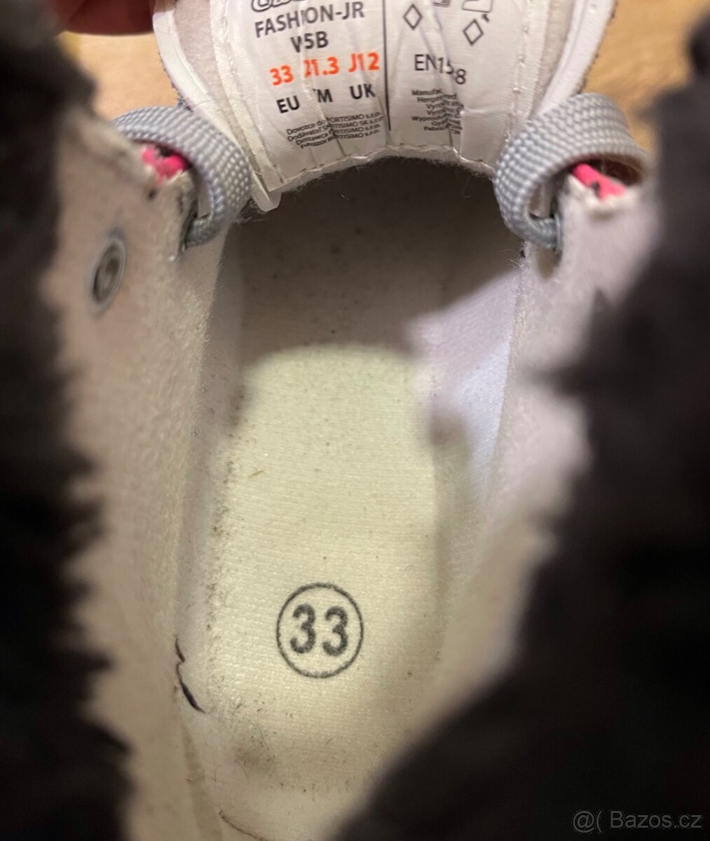 Dětské brusle vel. 33