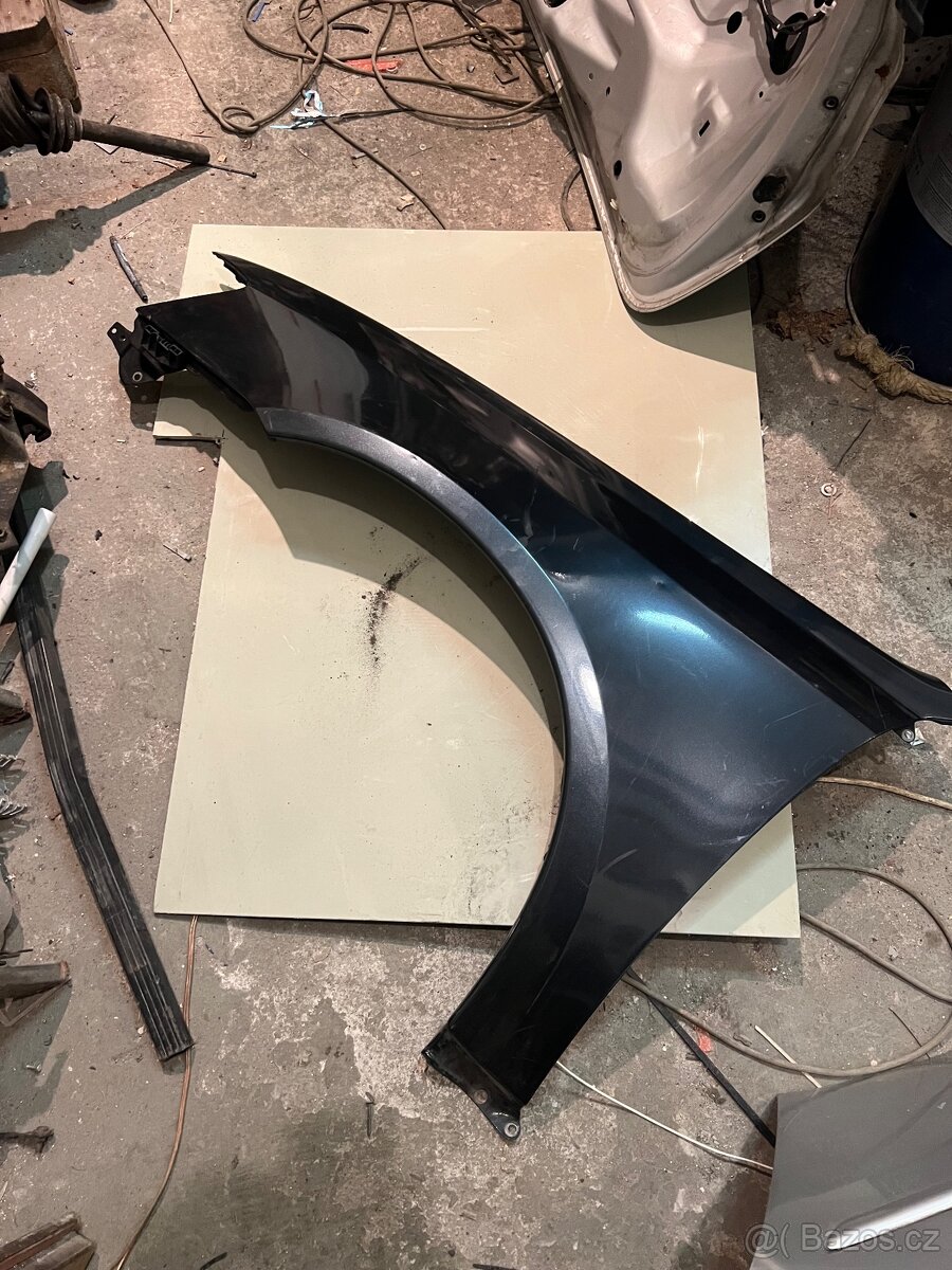 Levý blatník Subaru Legacy BP