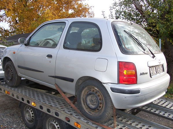 Nissan Micra K11 1.0i16v CVT