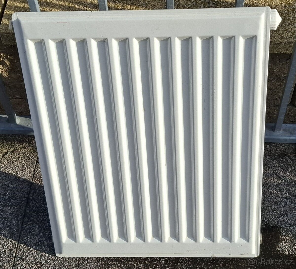 Radiátor Korado Radik VK 500x400mm Typ 10 včetně hlavice