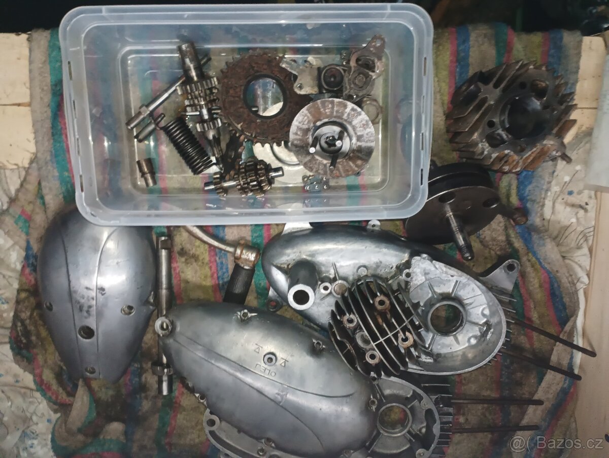 Prodám motor na Jawa 555