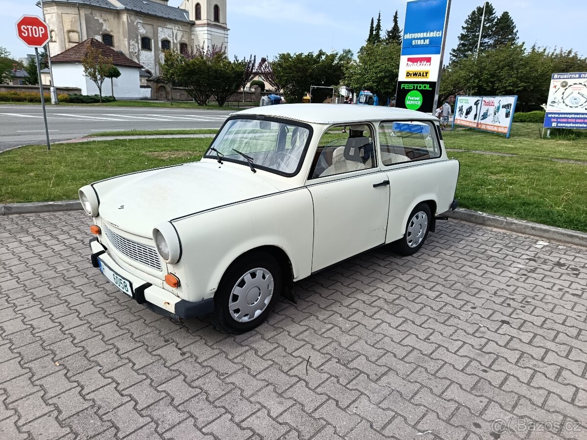 Trabant 601combi Doklady německé na Přihlášení