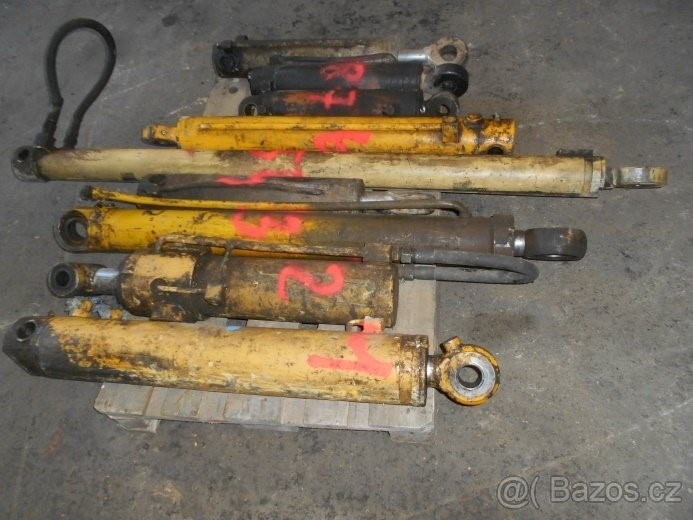 Hydraulické pístnice