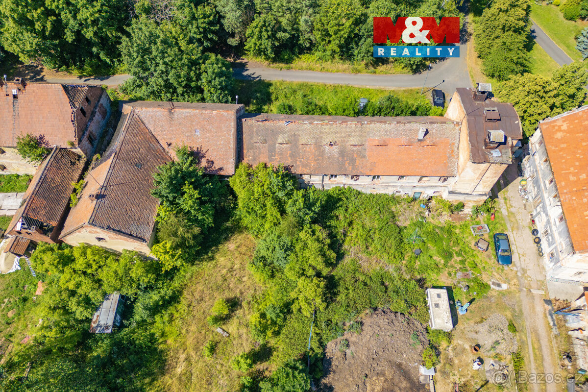 Prodej nájemního domu, 1000 m², Podbořany