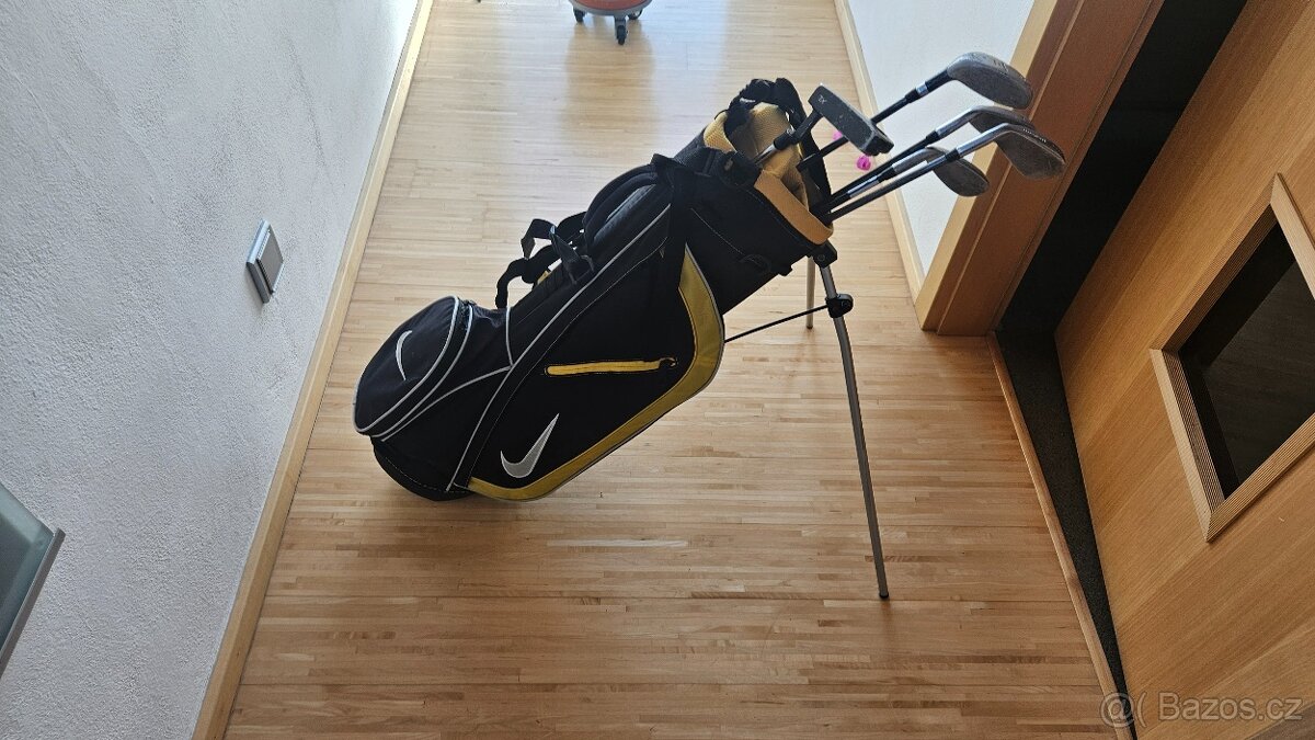 Dětský golfový set s bagem Nike